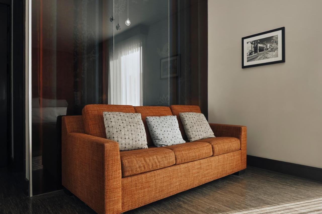 King Suite with Balcony,1621420049:JPEG