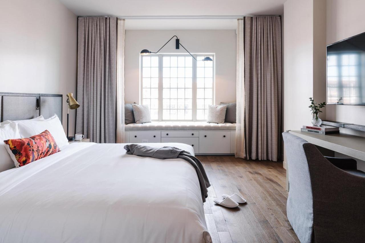 King Room - City View,1532102056:JPEG