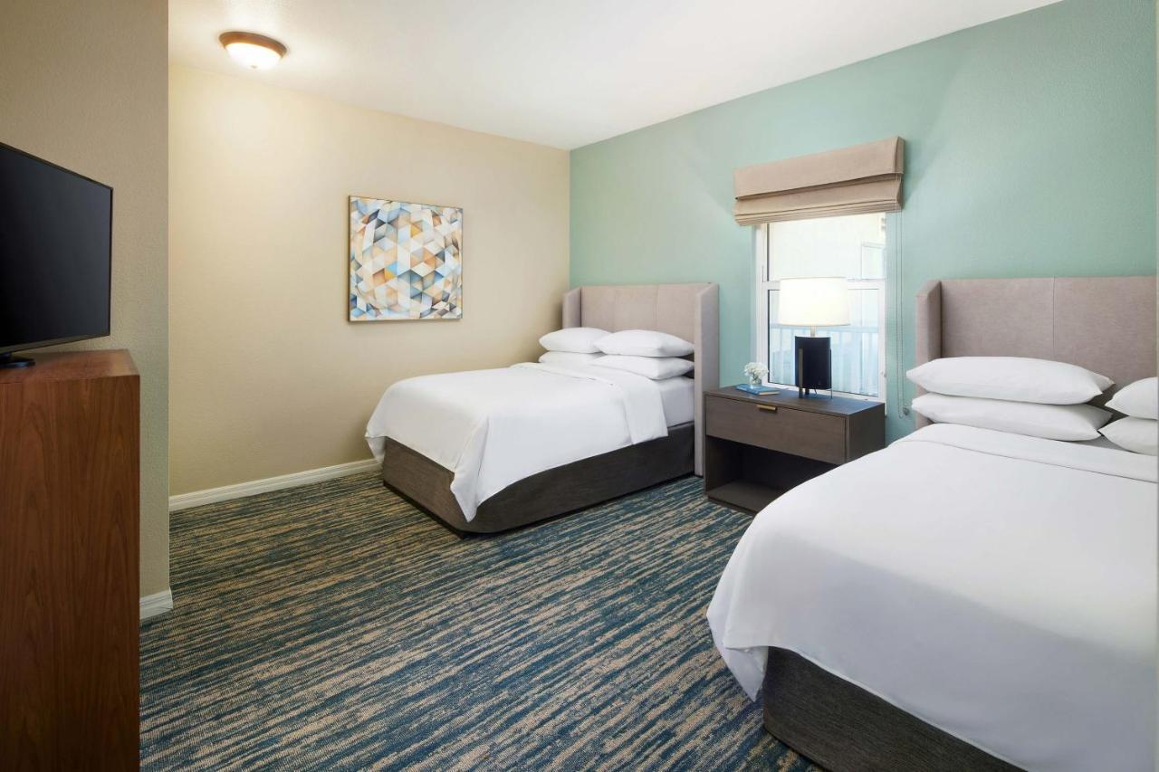 Two-Bedroom Villa with Balcony,1413419573:JPEG