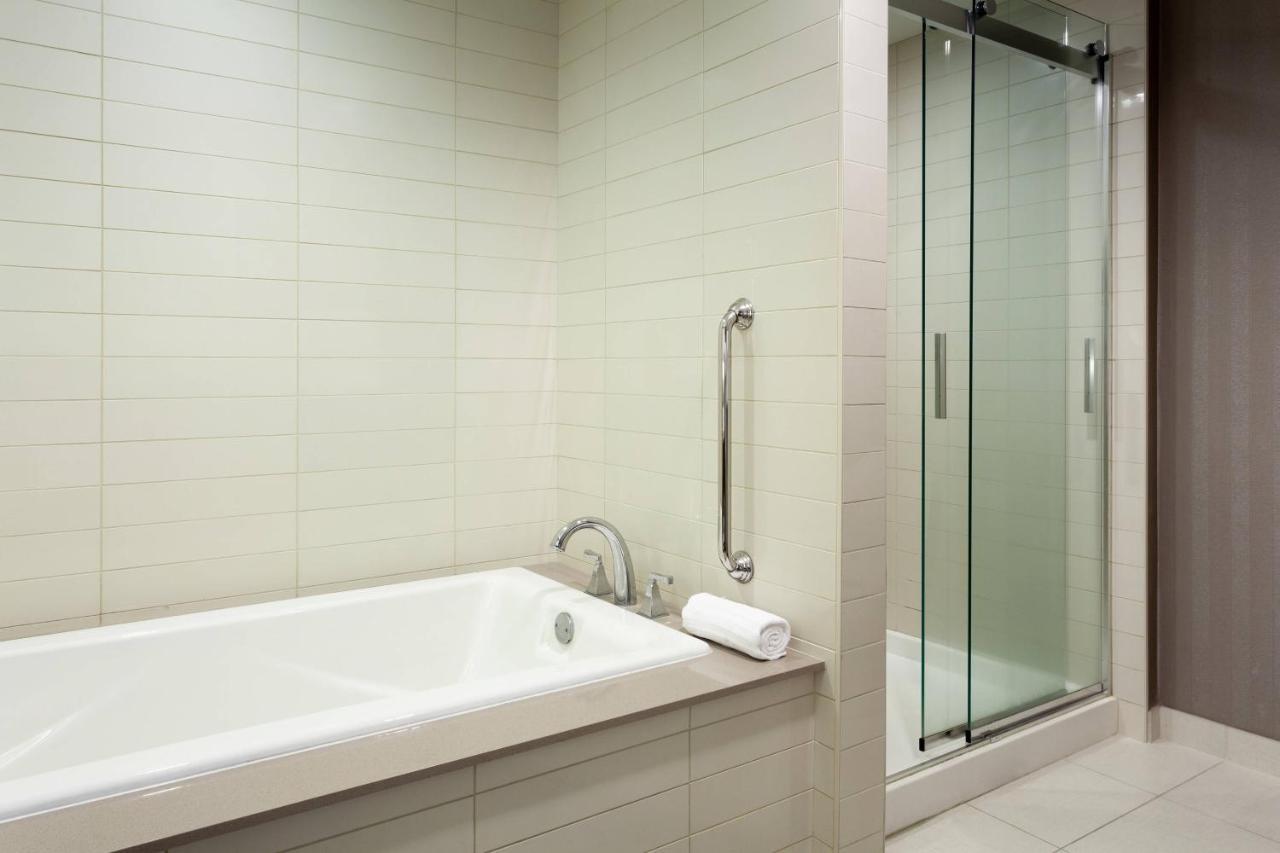 Ocean View, 1 Bedroom Junior Suite, 1 King, Balcony