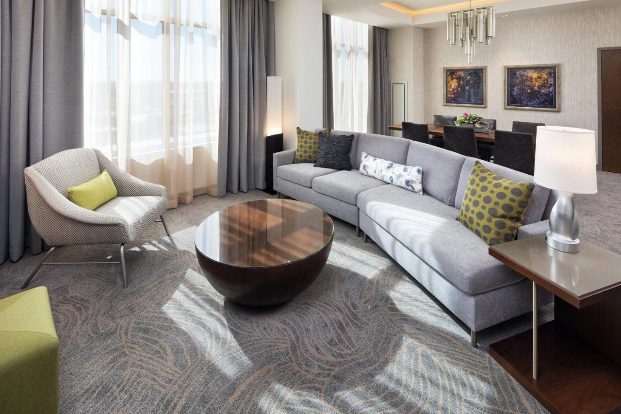 Presidential Suite, 1 King,1417426347:JPEG