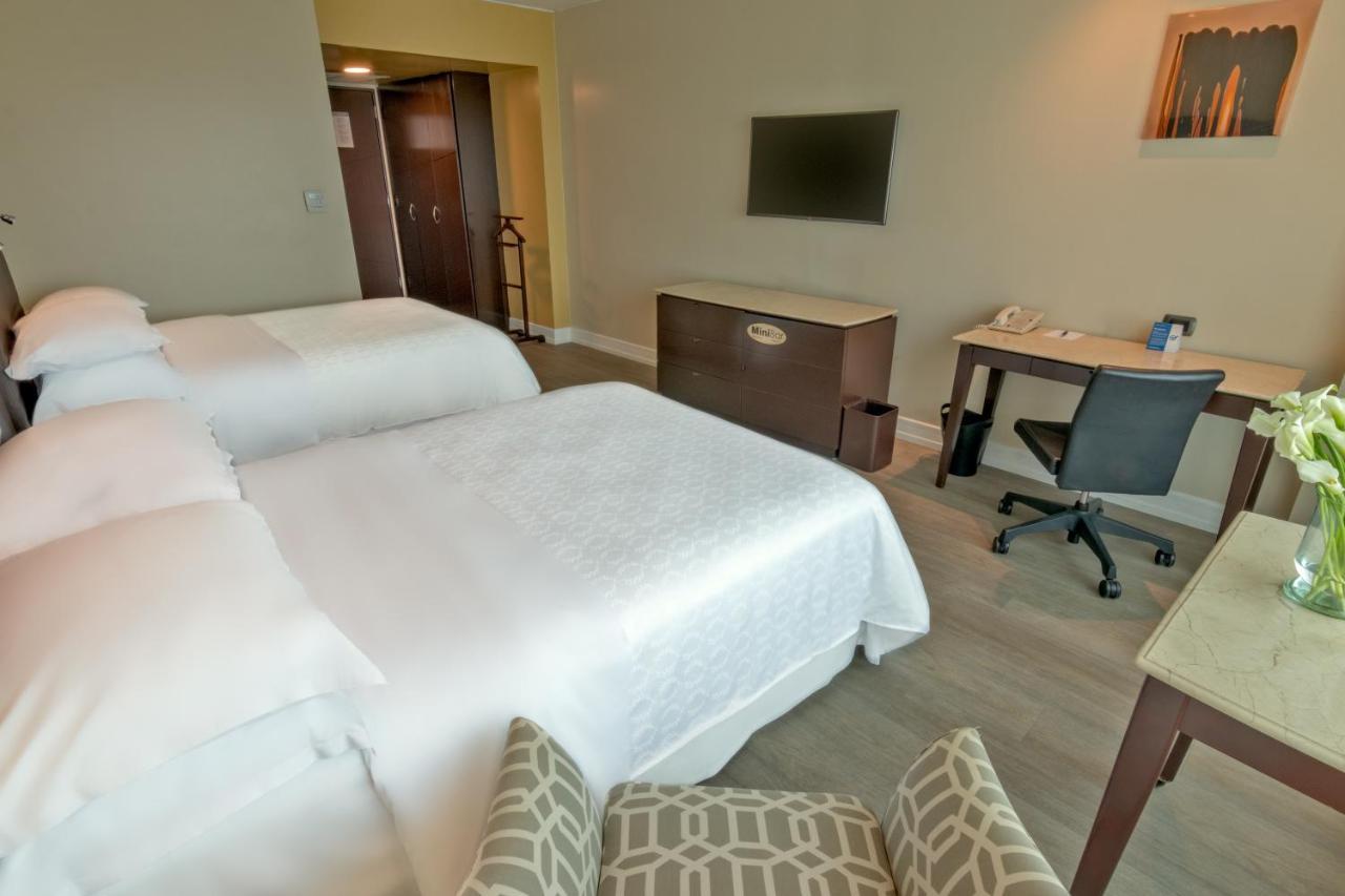 Superior Room with Two Double Beds - Club Access