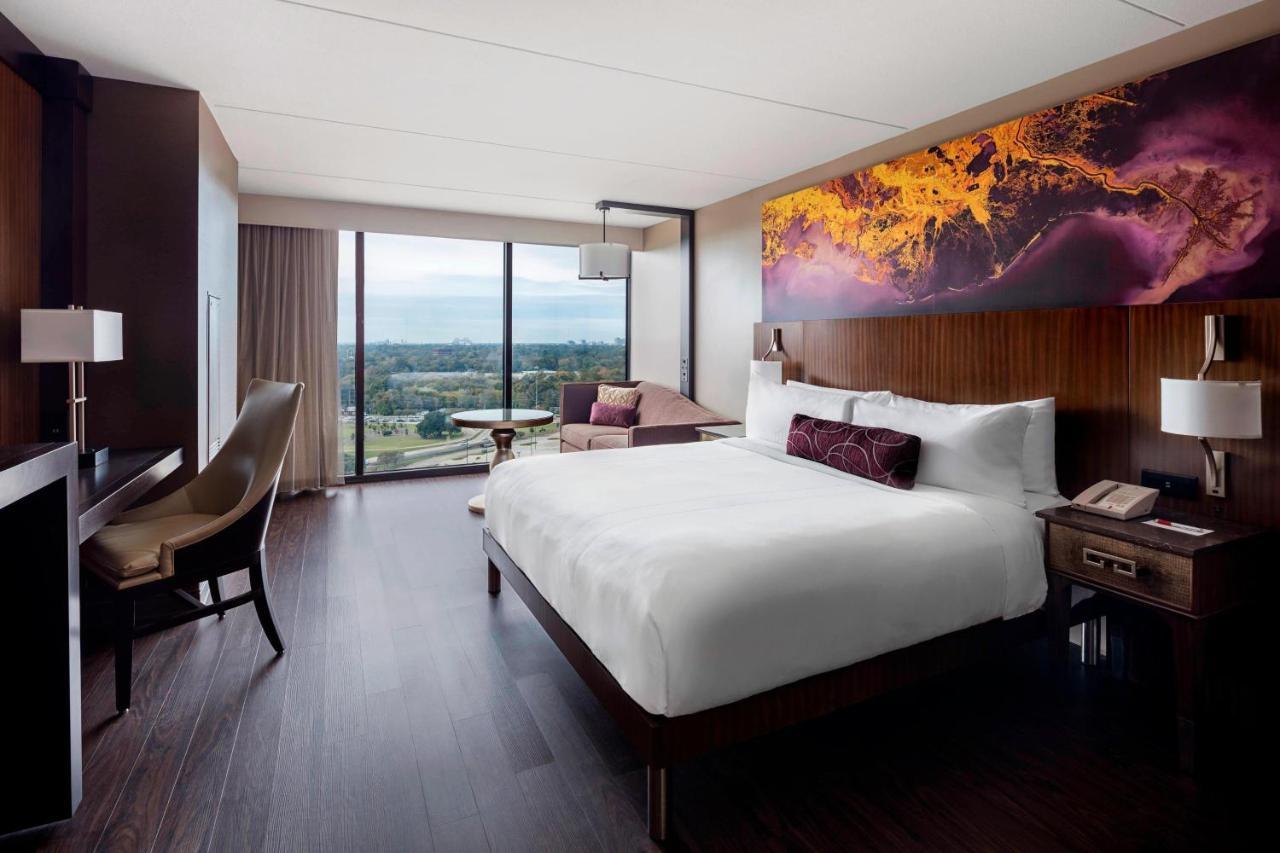 King Room with City View - High Floor