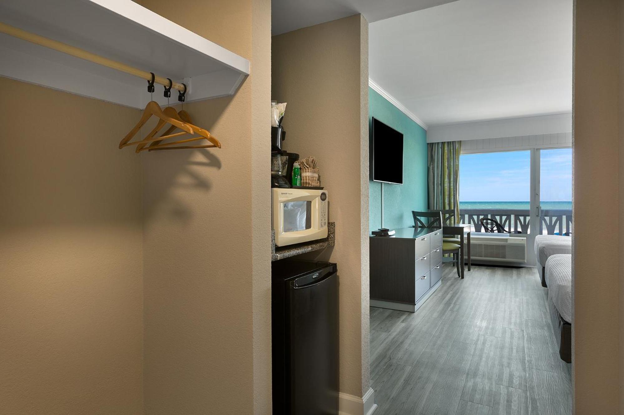 Oceanfront Room – Jamaican Building,1710332558:JPEG