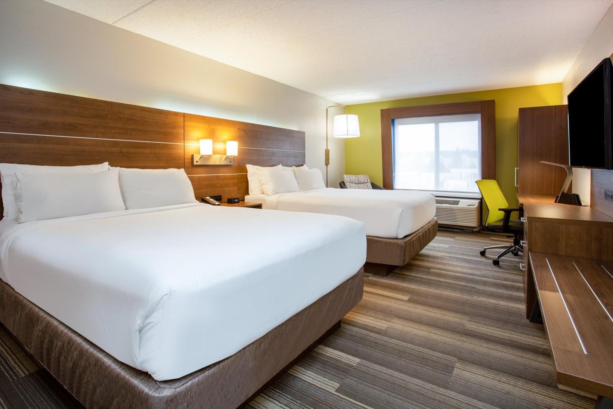 Standard Room with Two Queen Beds