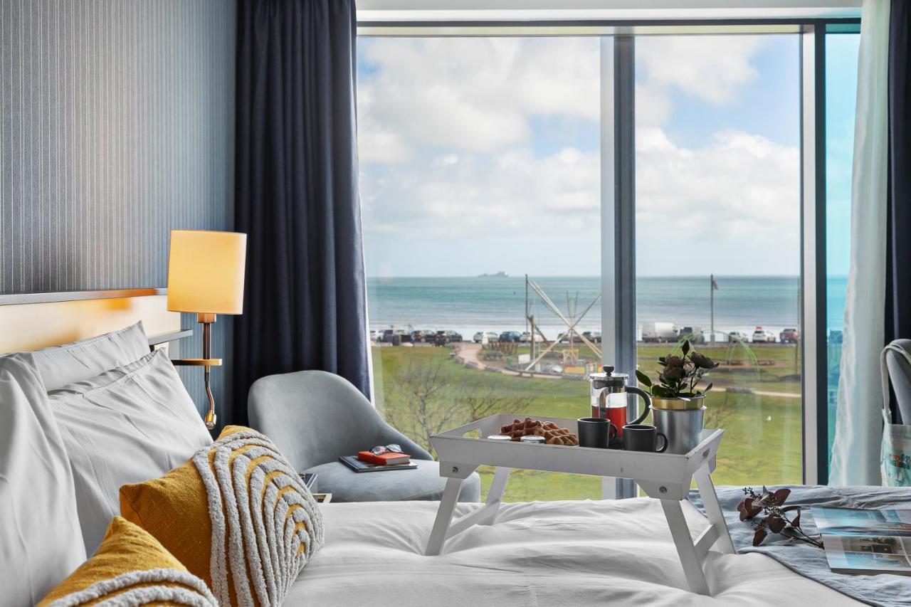 Superior Privilege Room with One Double Bed and Bay View