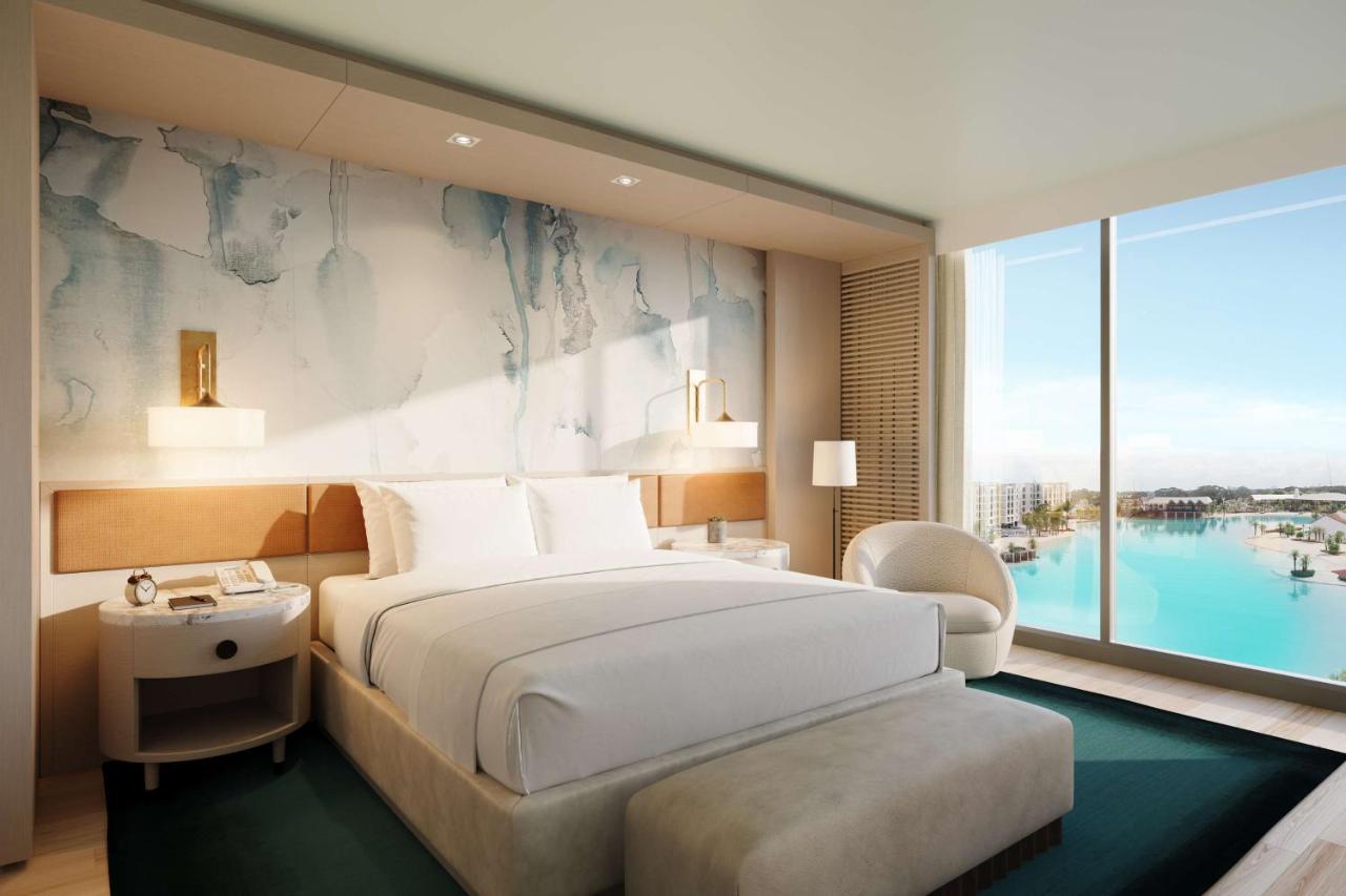 One-Bedroom Luxury King Suite with Balcony and Lagoon View