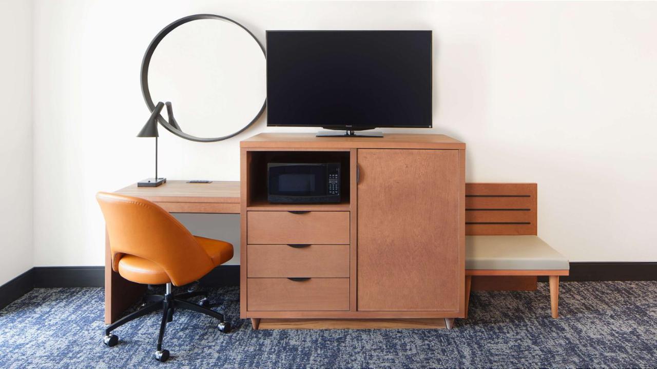 King Room,1498582387:JPEG