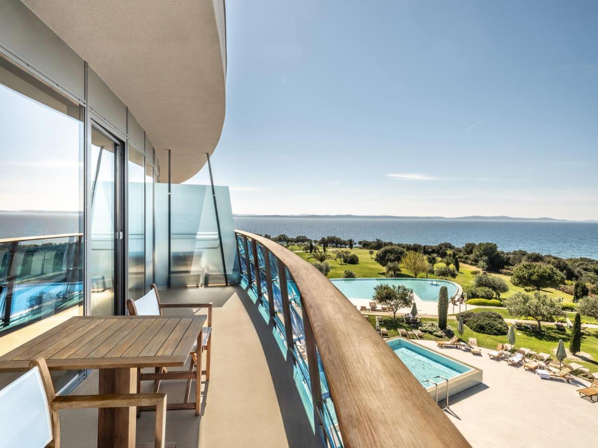 Junior Suite with Balcony and Sea View