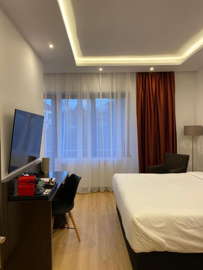 Superior Double Room with Balcony,1498655566:JPEG