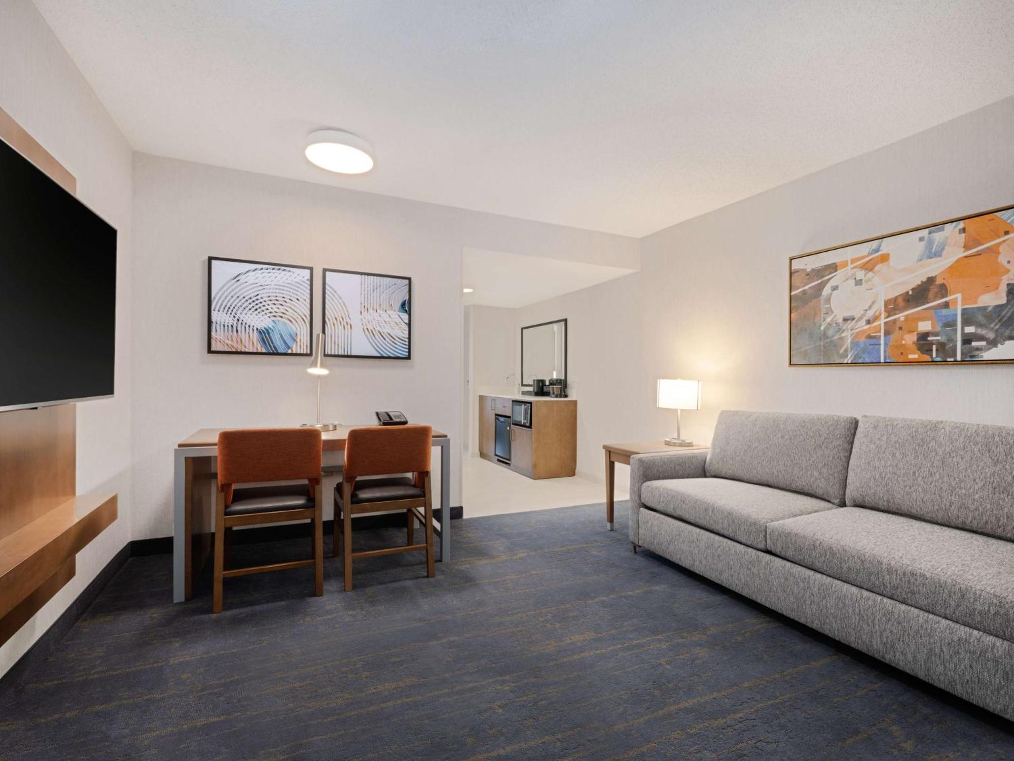 King Room - Mobility Access/Non-Smoking,1498900909:JPEG