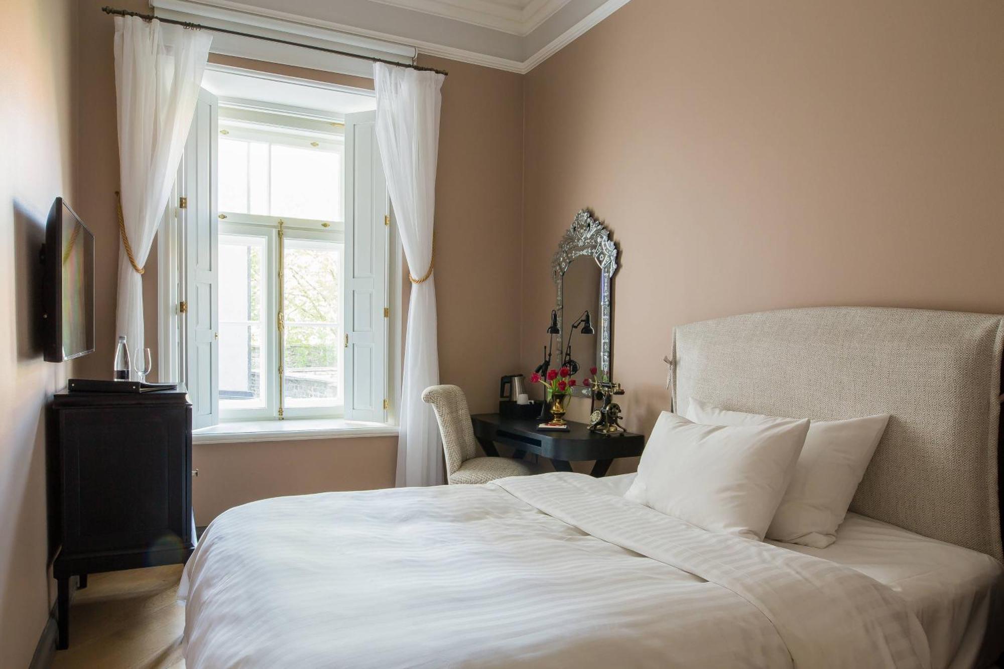 Cozy Comfort, Guest room, 1 Double, Courtyard view