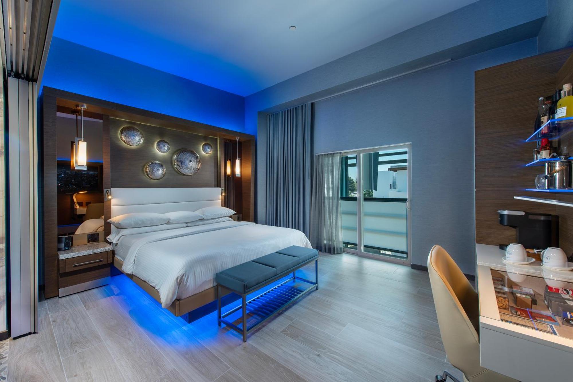 Deluxe King Spa Room,1532511838:JPEG