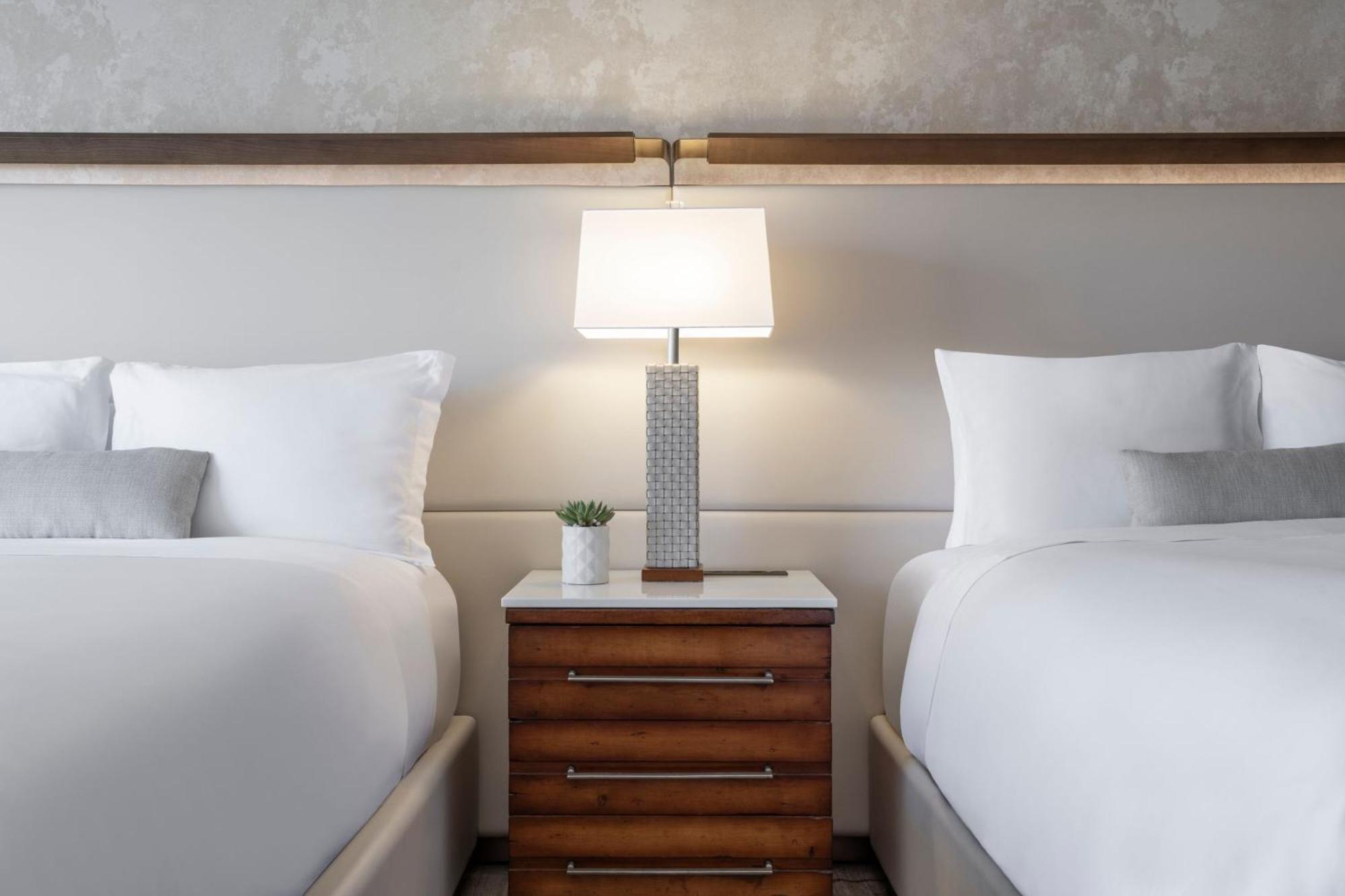 Desert View Room - 2 Queens,1533896872:JPEG