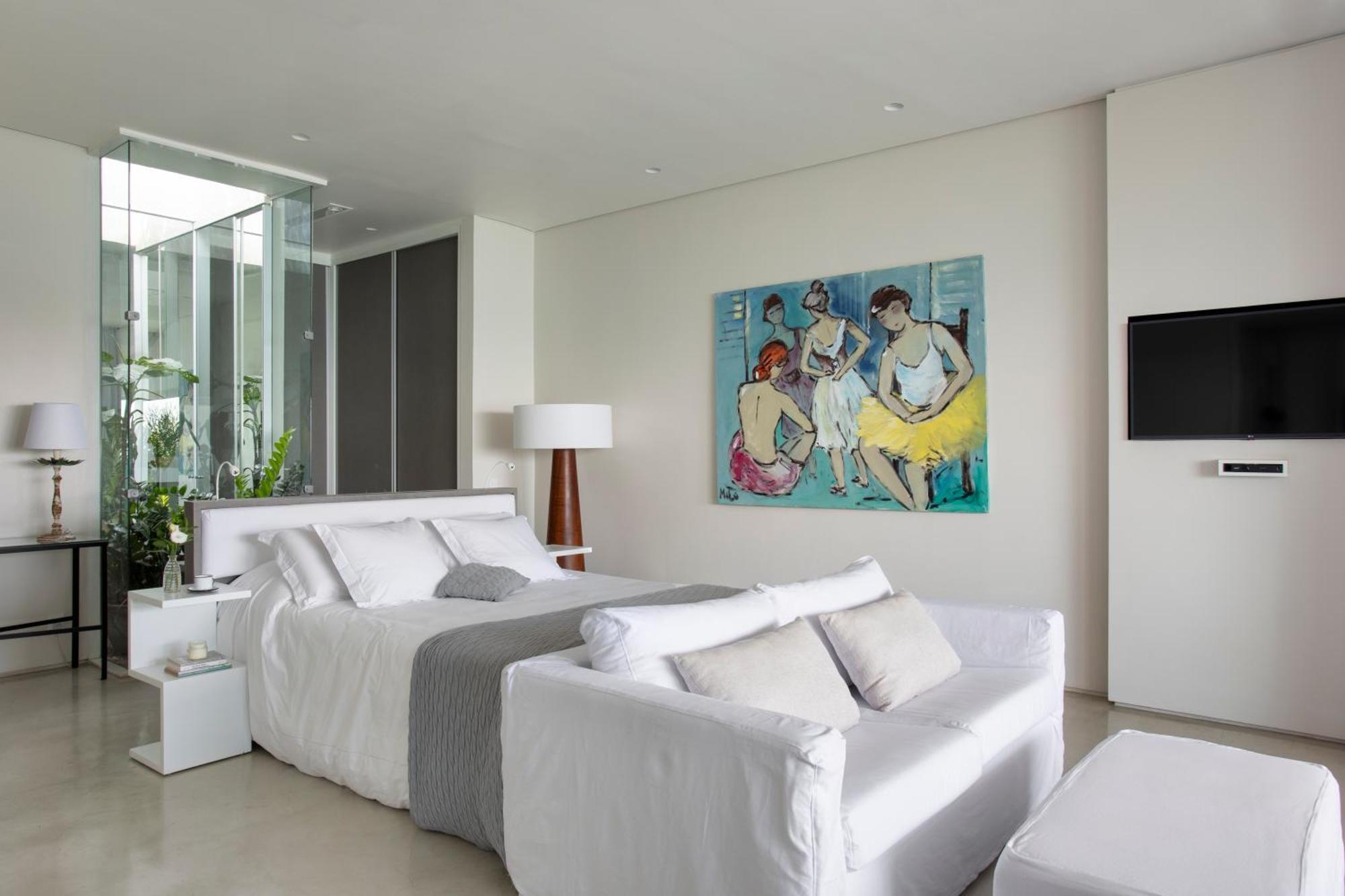 Suite with Balcony and Sea View
