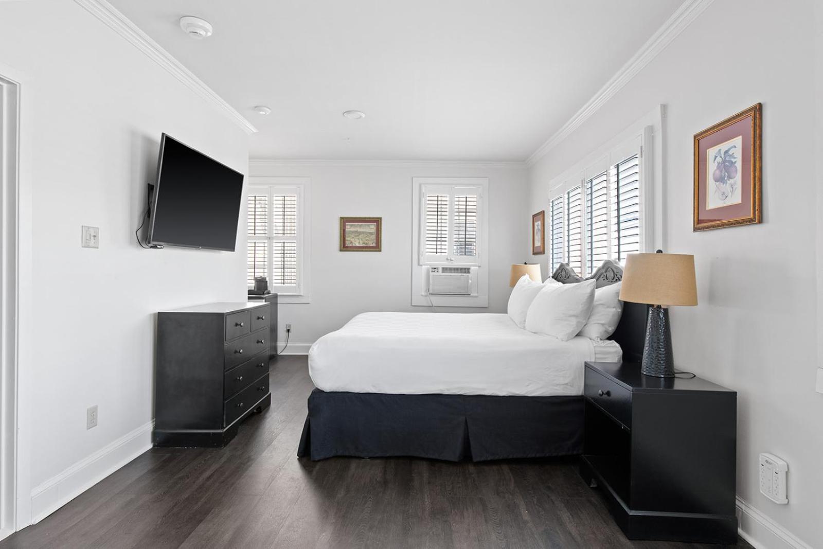 Superior King Room,1541298316:JPEG