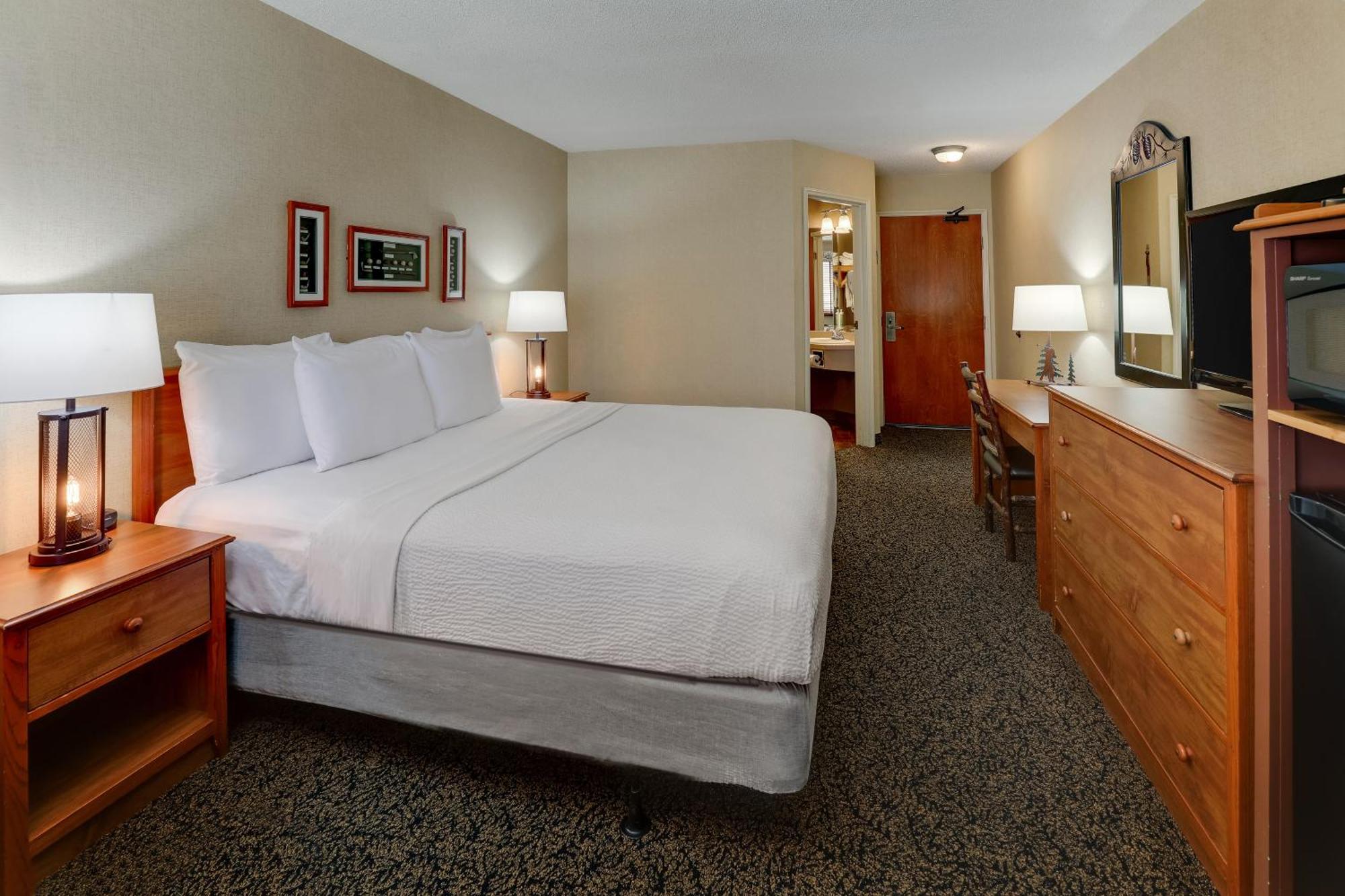 Deluxe King Room,1545667729:JPEG