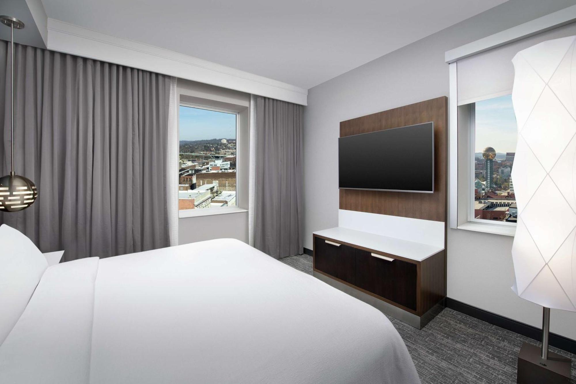 Two-Room King Suite,1548125719:JPEG