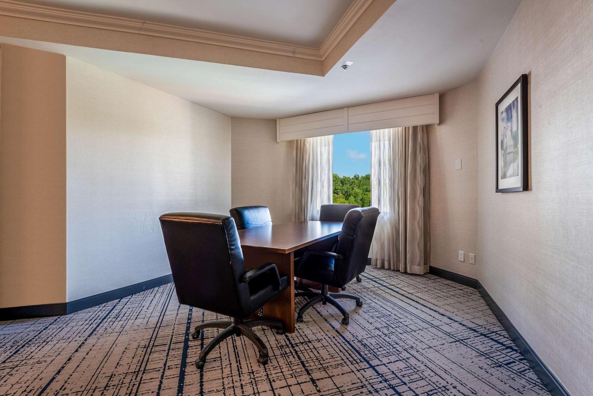 King Room with Sofa Bed and Conference Table,1548935962:JPEG