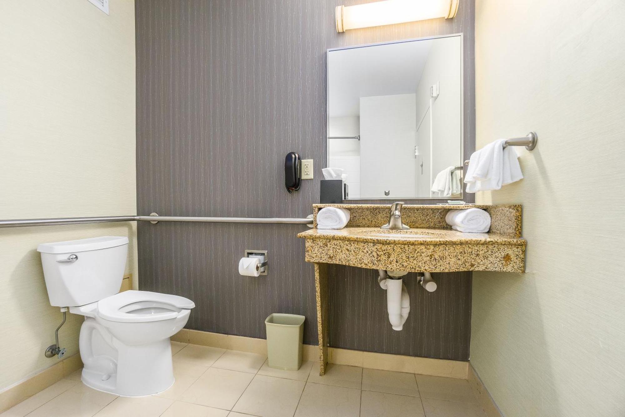 King Room with Sofa Bed and Adapted Tub - Mobility and Hearing Accessible