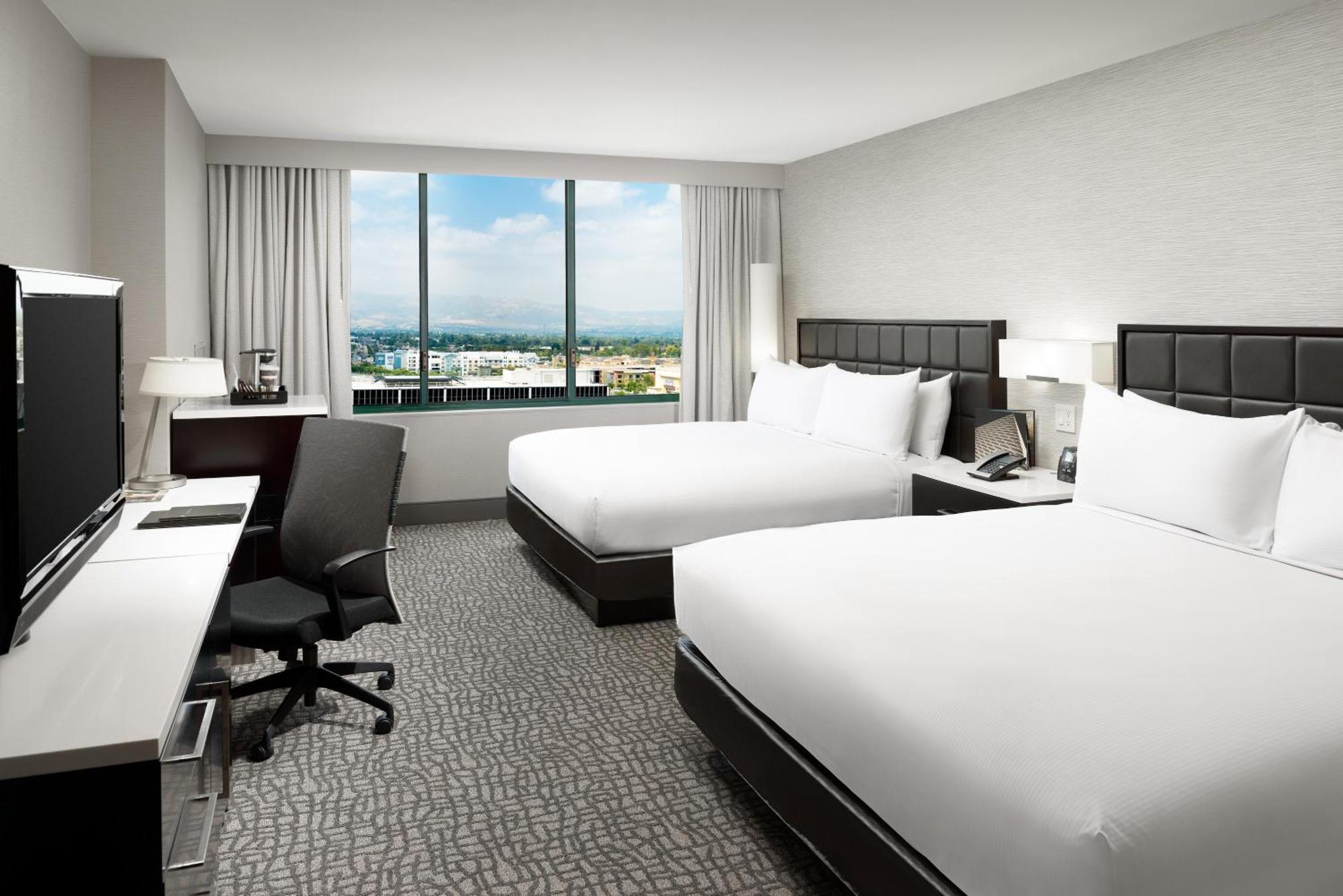 King Room with Two King Beds,1551980581:JPEG