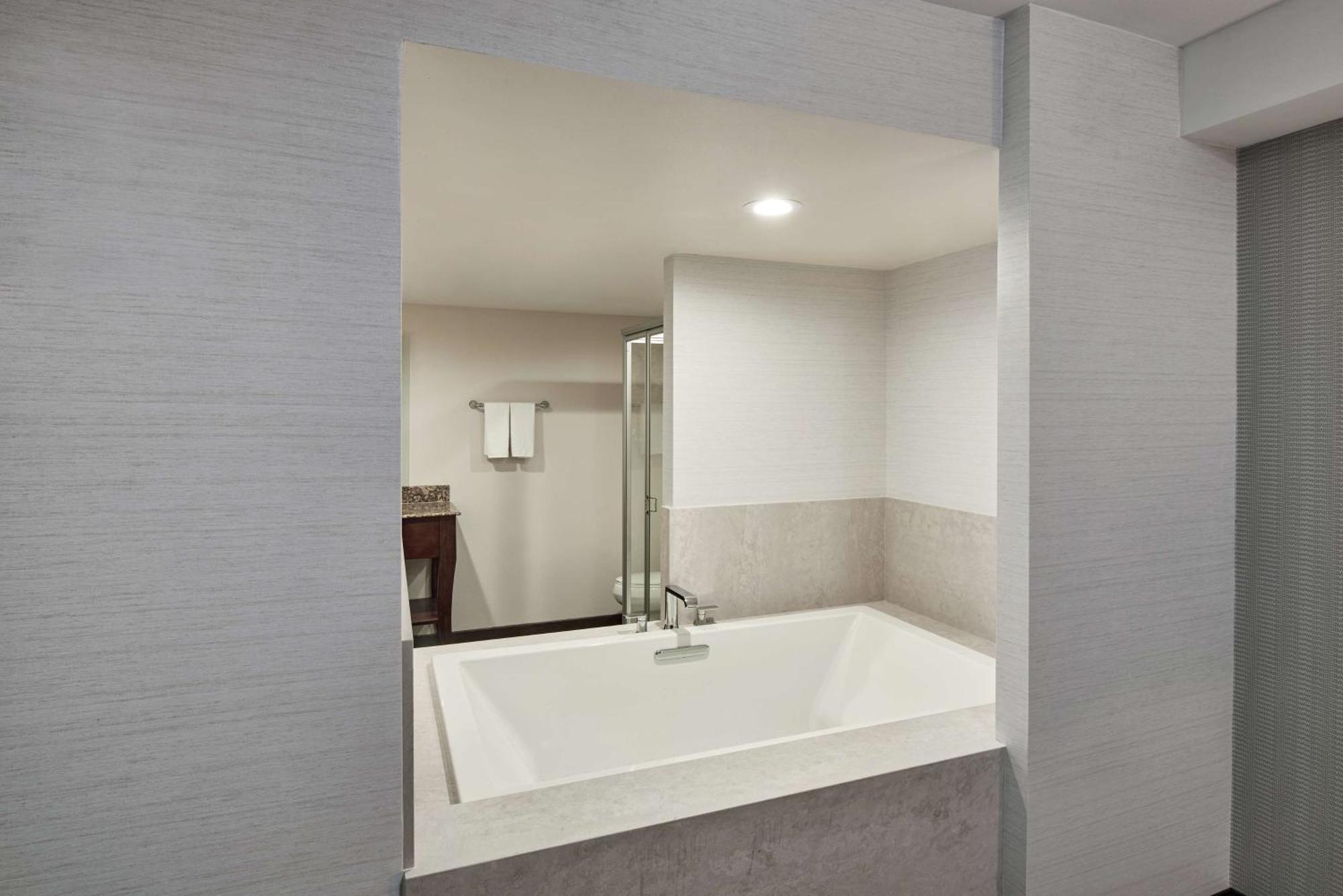 King Room with Jetted Tub
