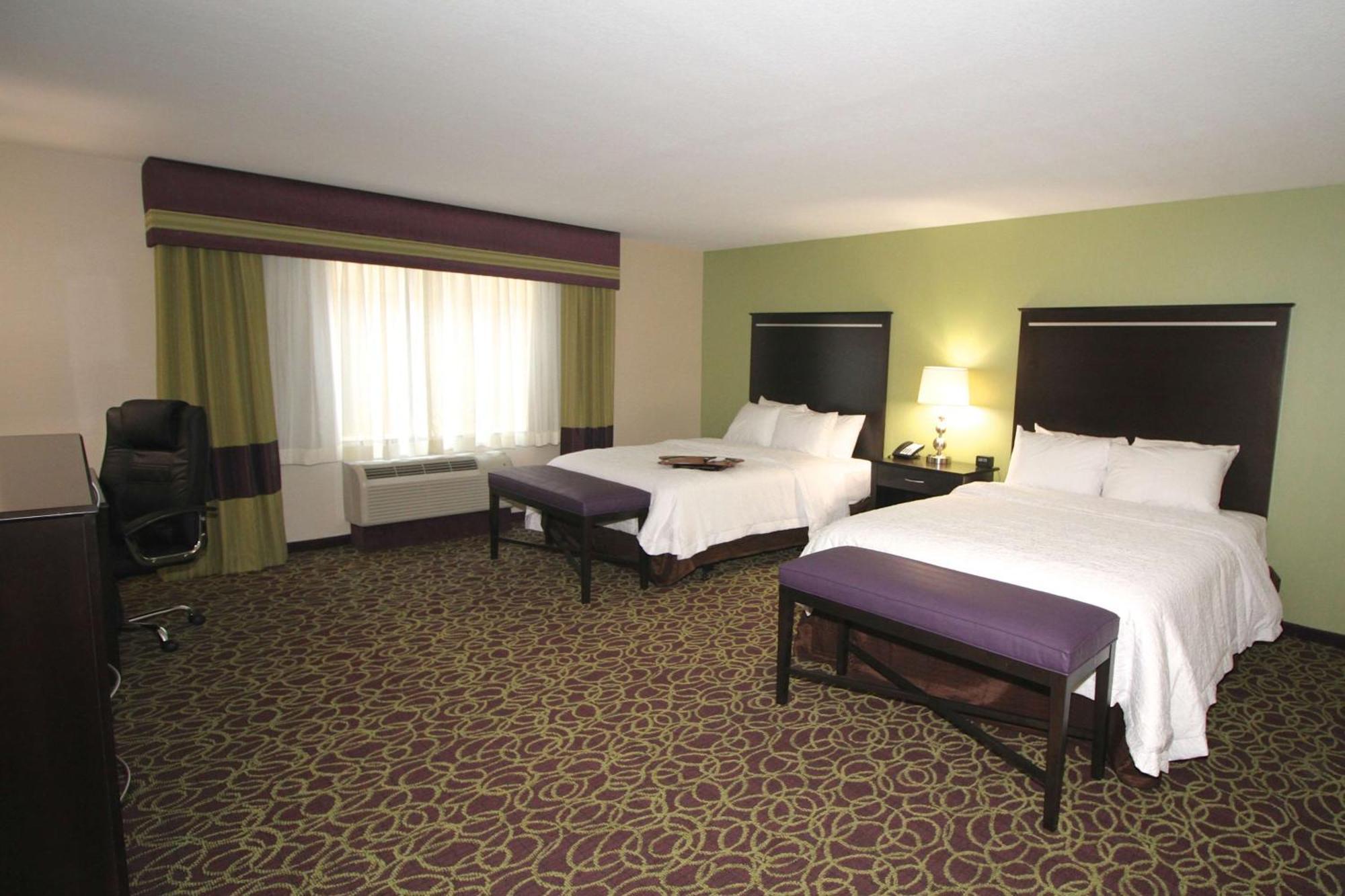 Queen Room with Two Queen Beds and Roll-In Shower - Mobility and Hearing Access/Non-Smoking,1551378538:JPEG