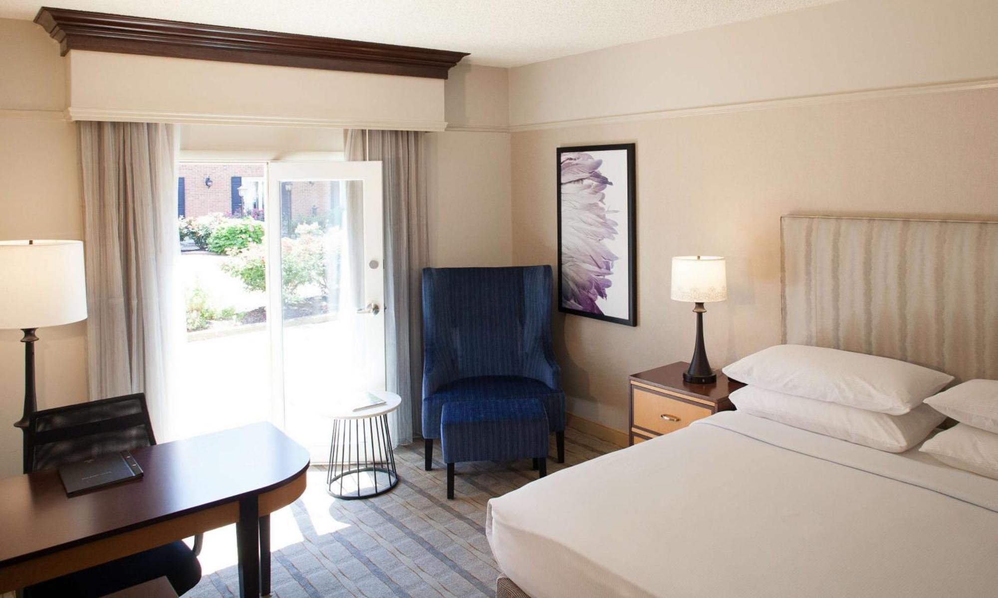 King Room with Patio,1551429028:JPEG