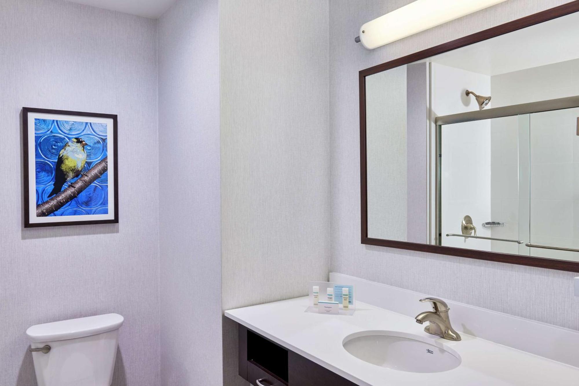 Queen Room with 2 Queen Beds and City View - Non-Smoking