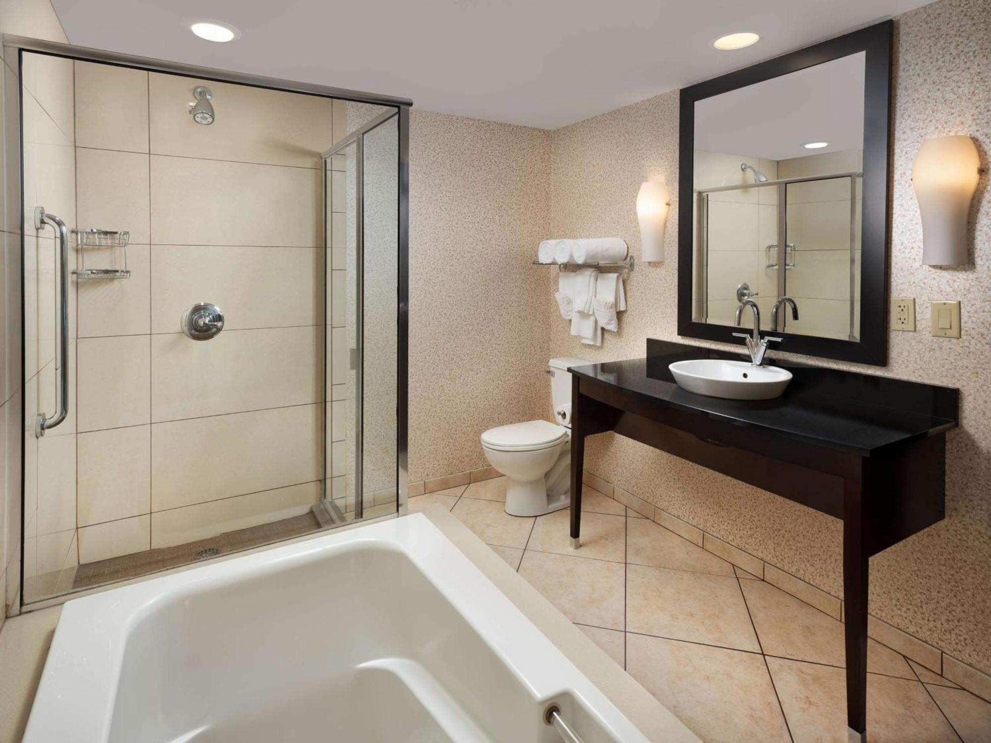 King Suite with Spa Bath,1552143589:JPEG