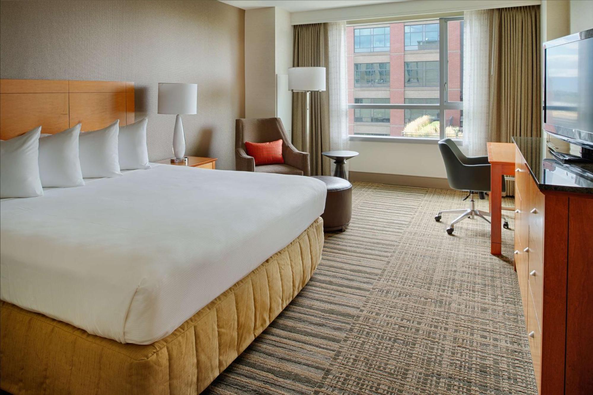 King Room,1552286740:JPEG