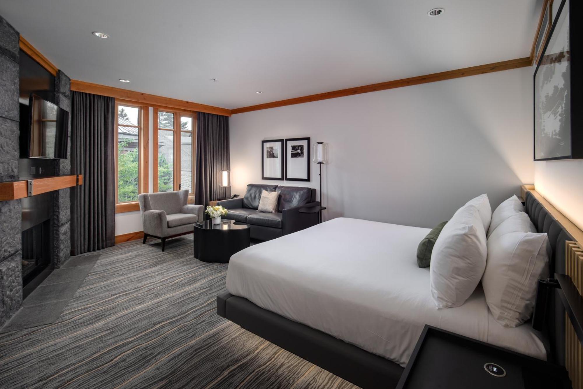 Studio,1556211475:JPEG