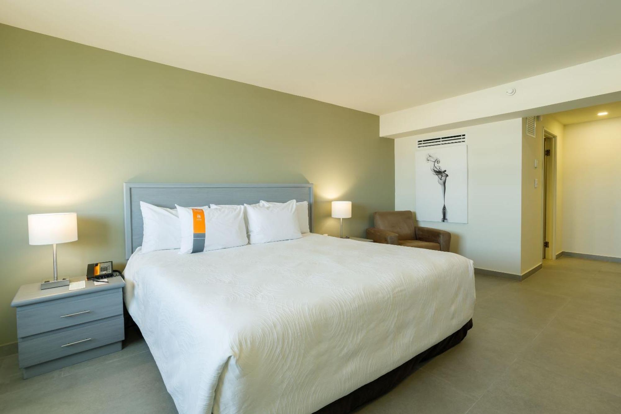 Executive Suite King,1557192790:JPEG