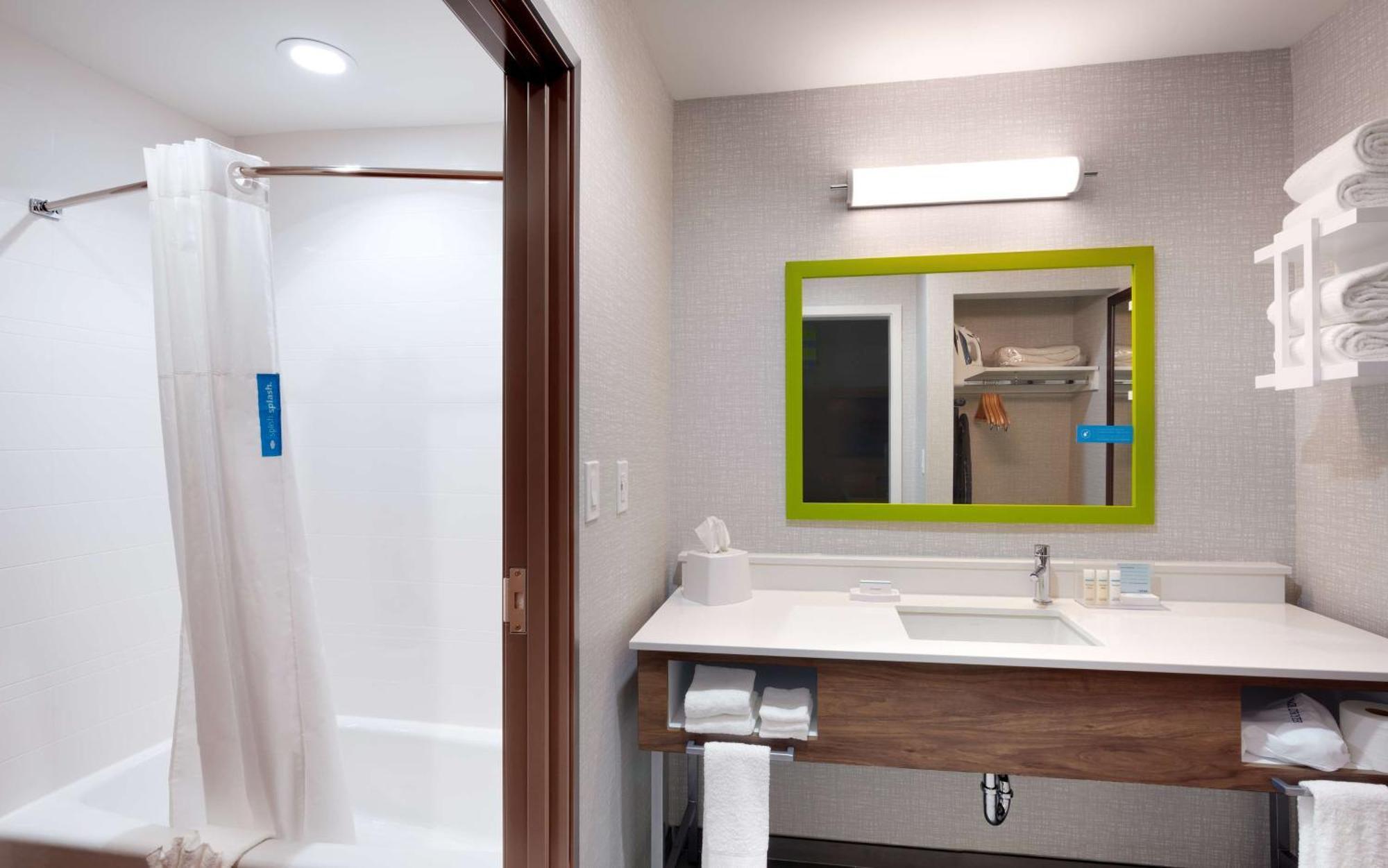 Queen Studio Suite with Two Queen Beds - Non-Smoking,1557445411:JPEG