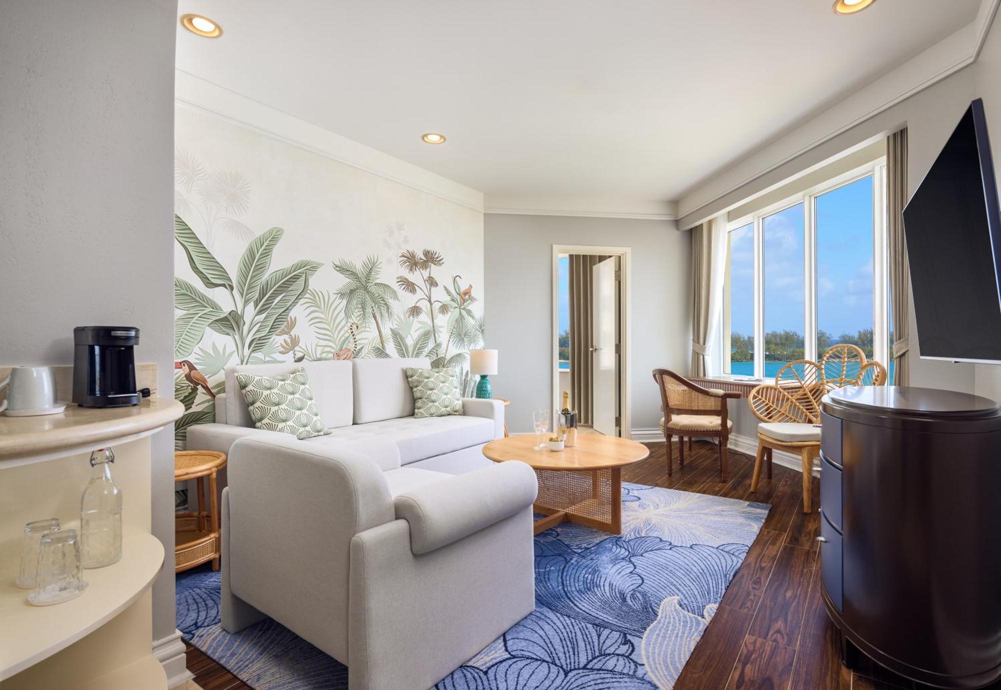 Deluxe King Suite