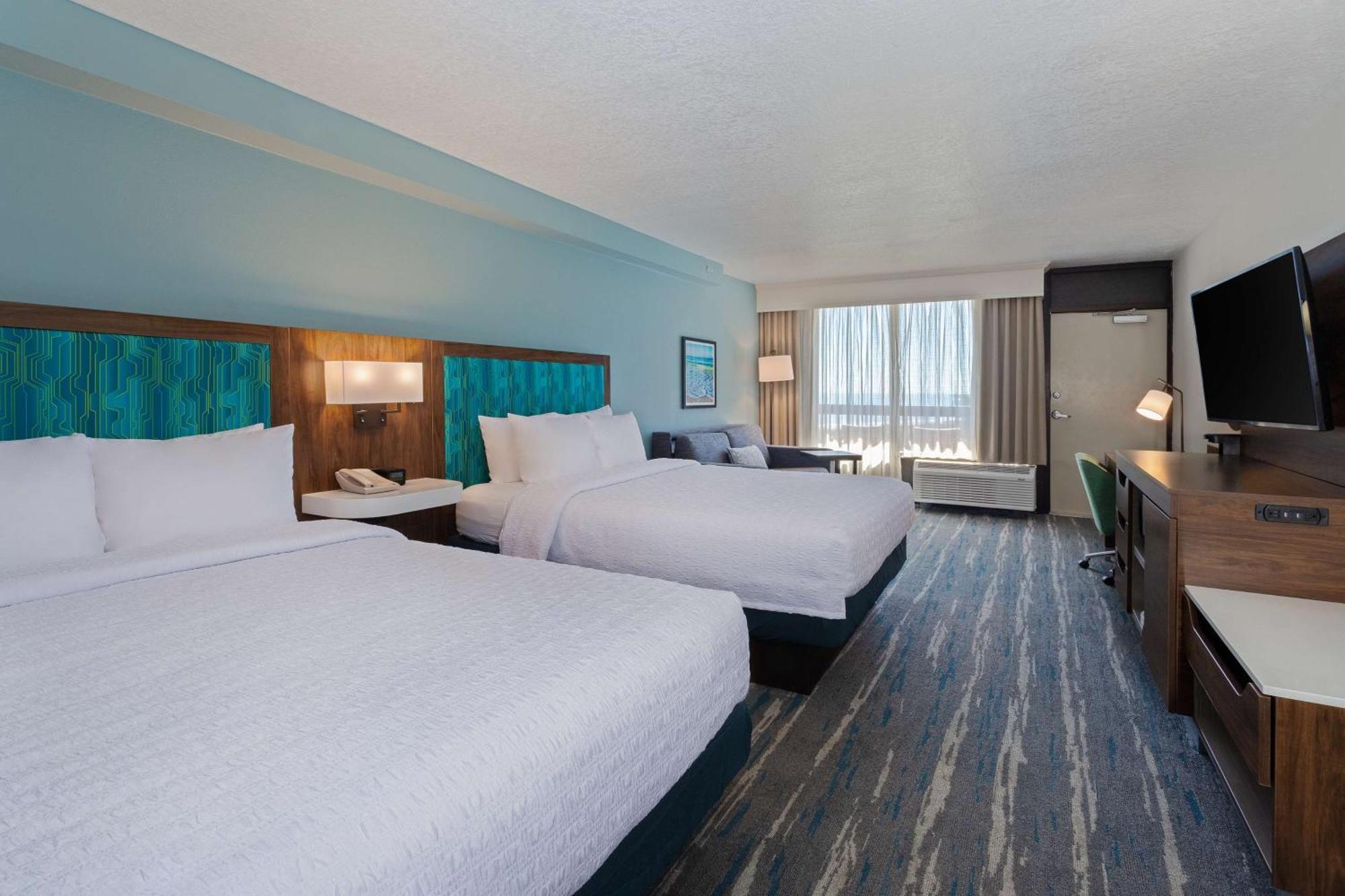 Queen Study with Two Queen Beds - Non-Smoking,1709526585:JPEG