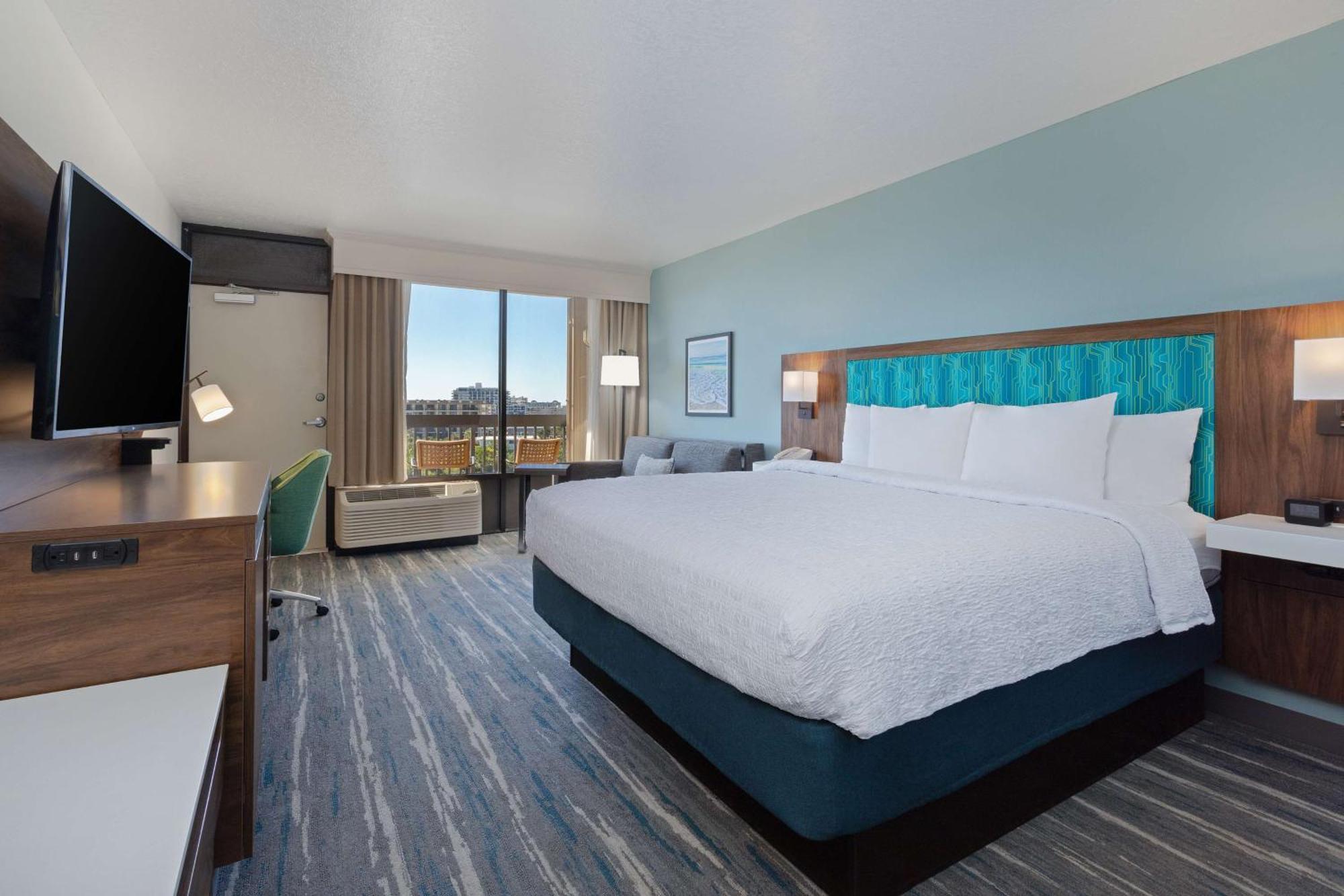 King Room with Ocean View - Non-Smoking,1709526585:JPEG