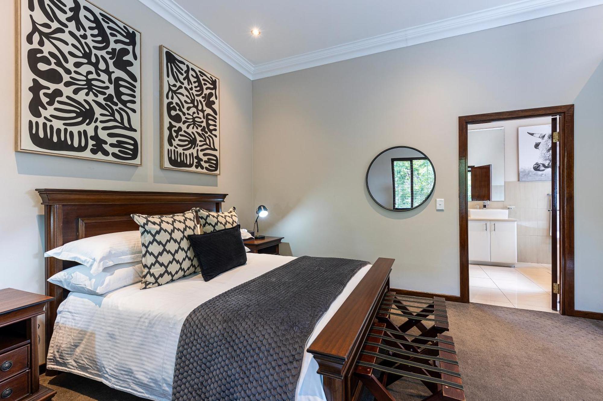 Double Room,1572688355:JPEG