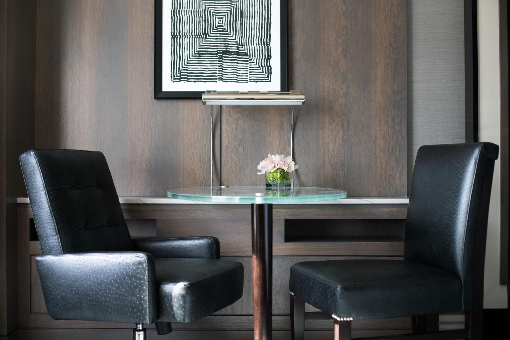 King Room - Corner Room,1608304689:JPEG