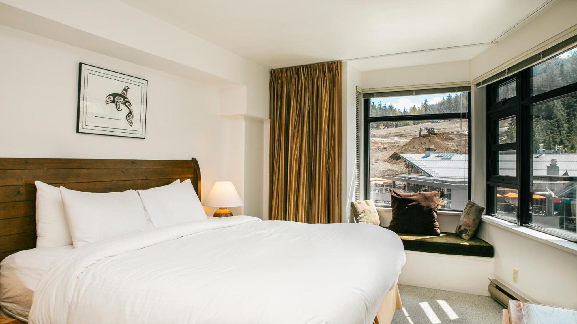 Two-Bedroom Suite - Bronze Unit 305