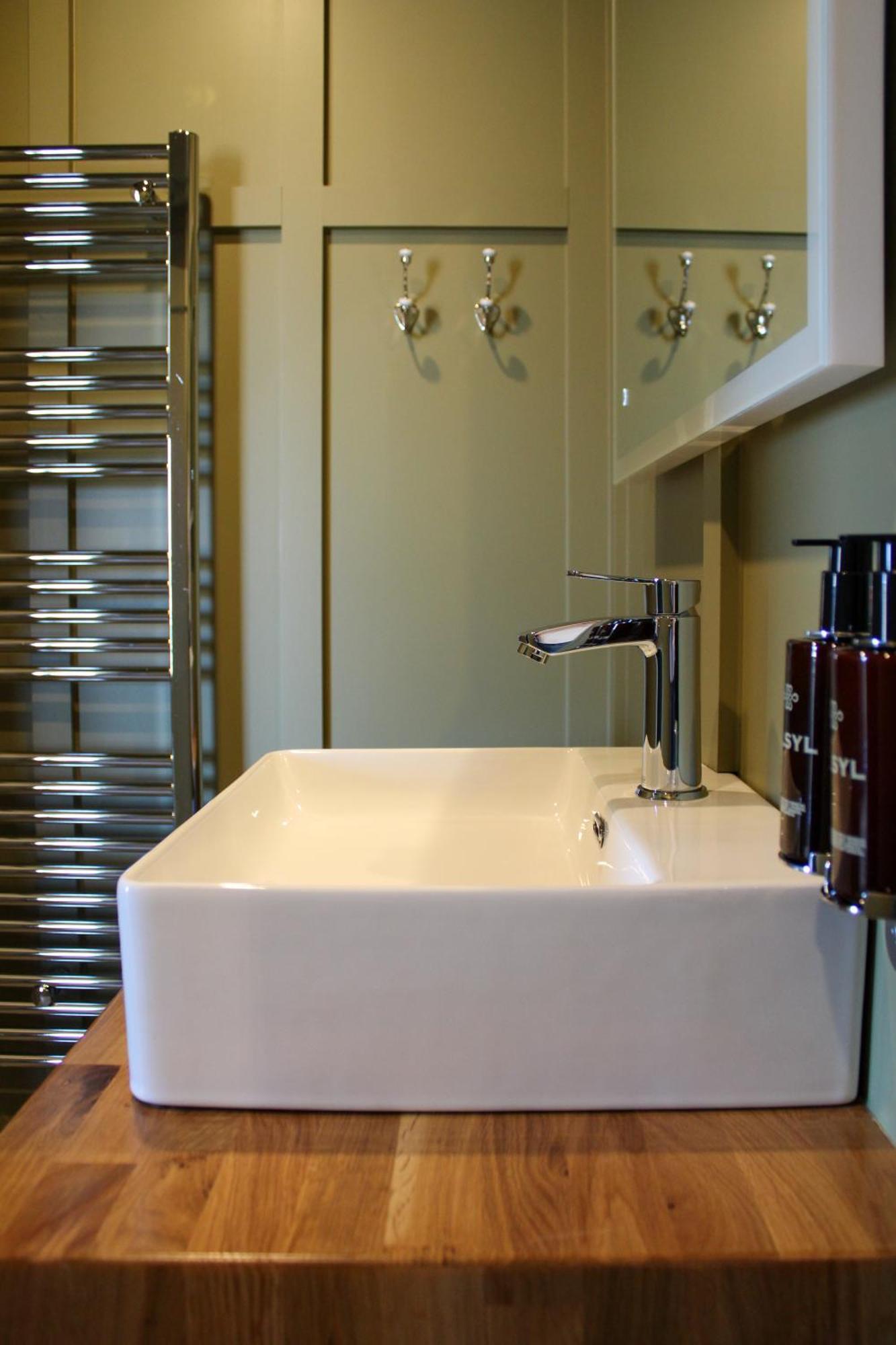 Suite with Spa Bath - Annex