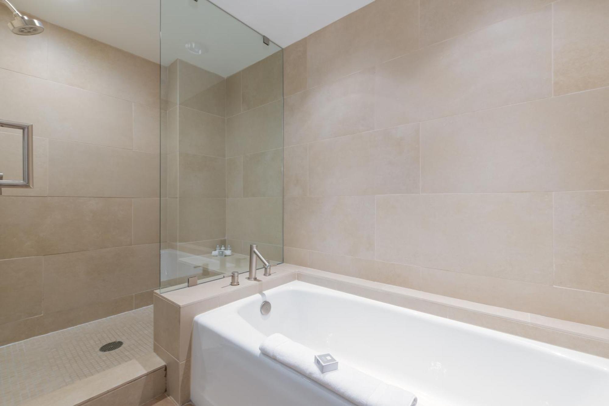 King Room with Two King Beds,1586117369:JPEG