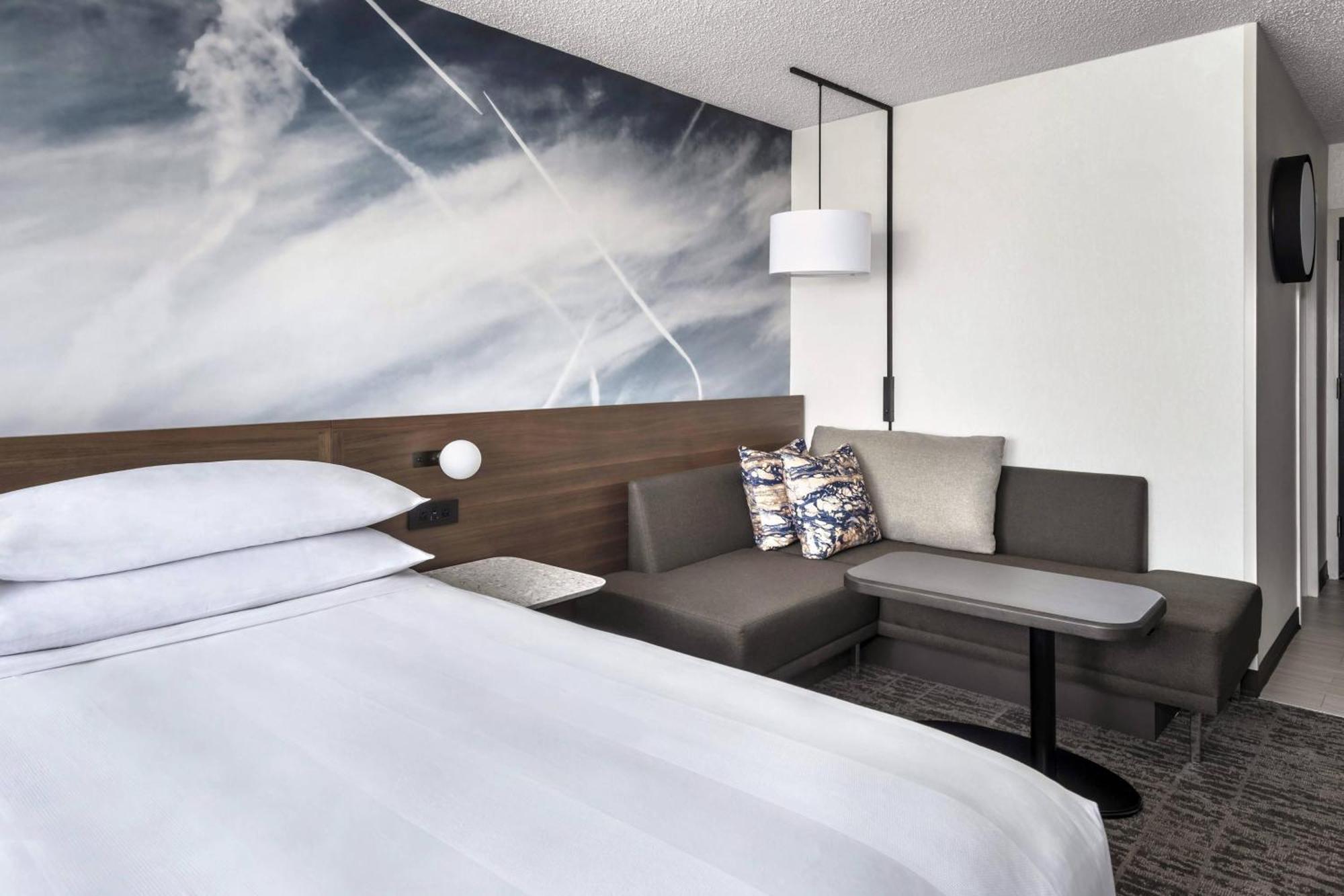 King Room,1589565723:JPEG