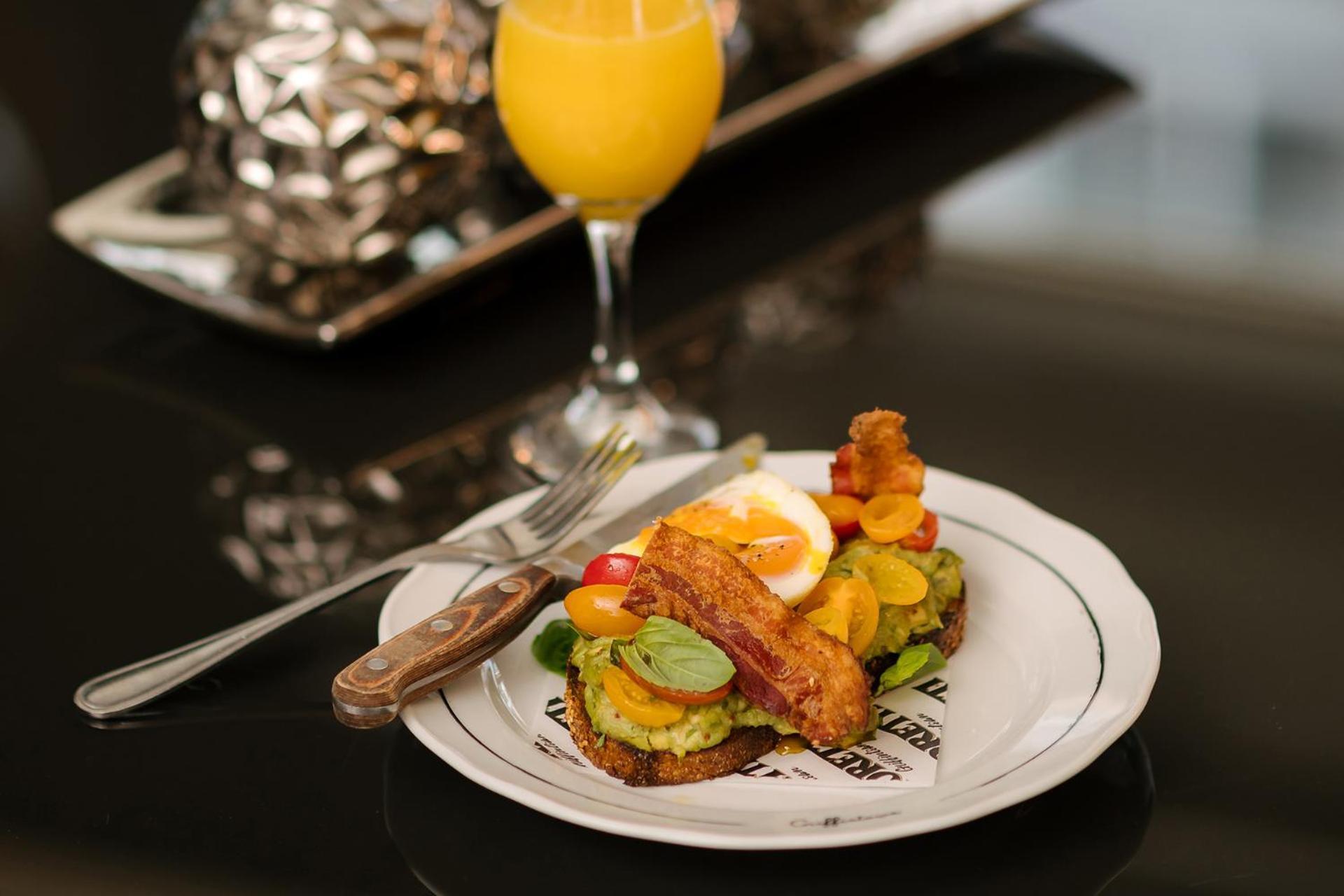 Deluxe King Room,1590340157:JPEG