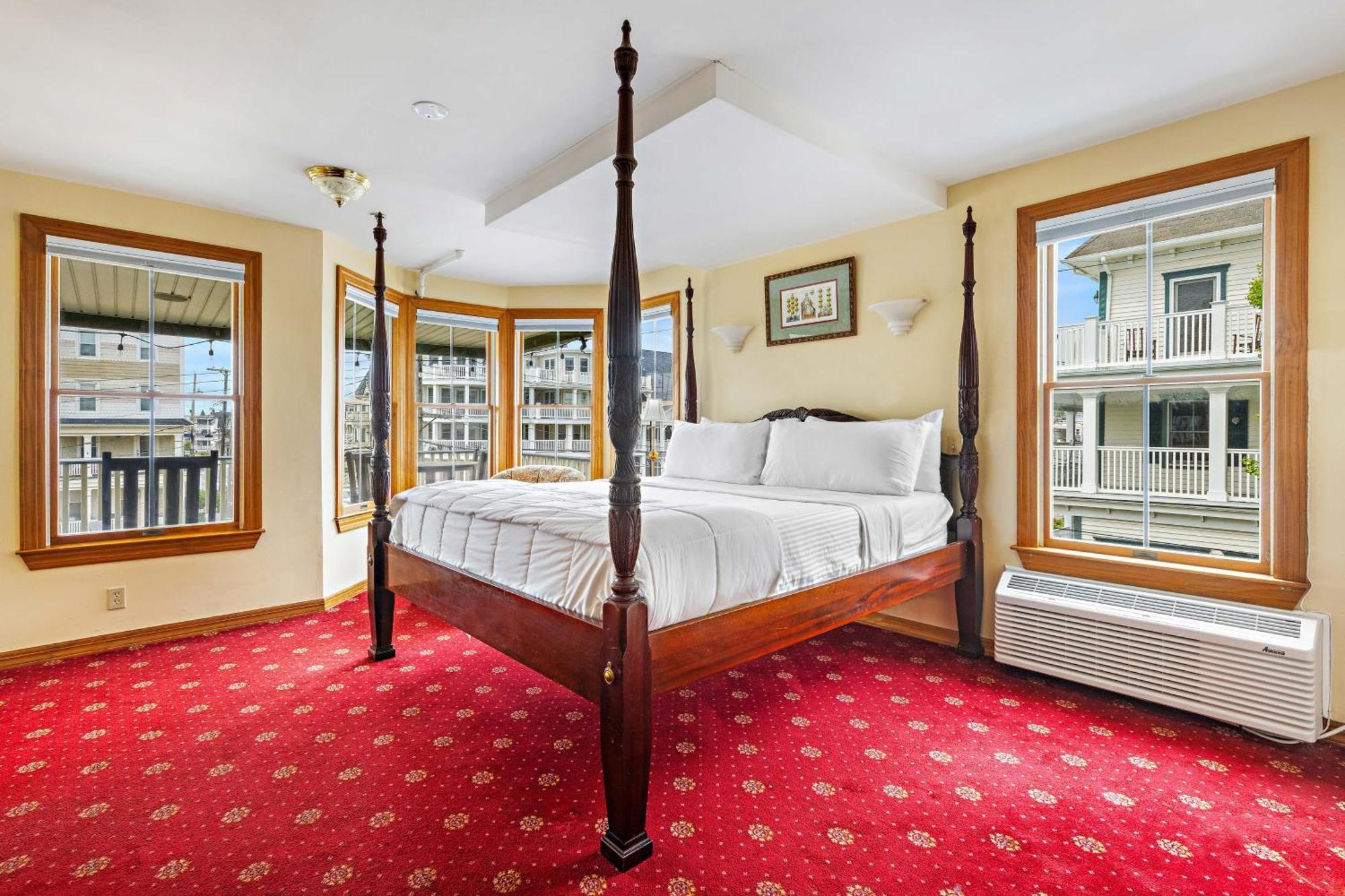 Queen Room with Sea View