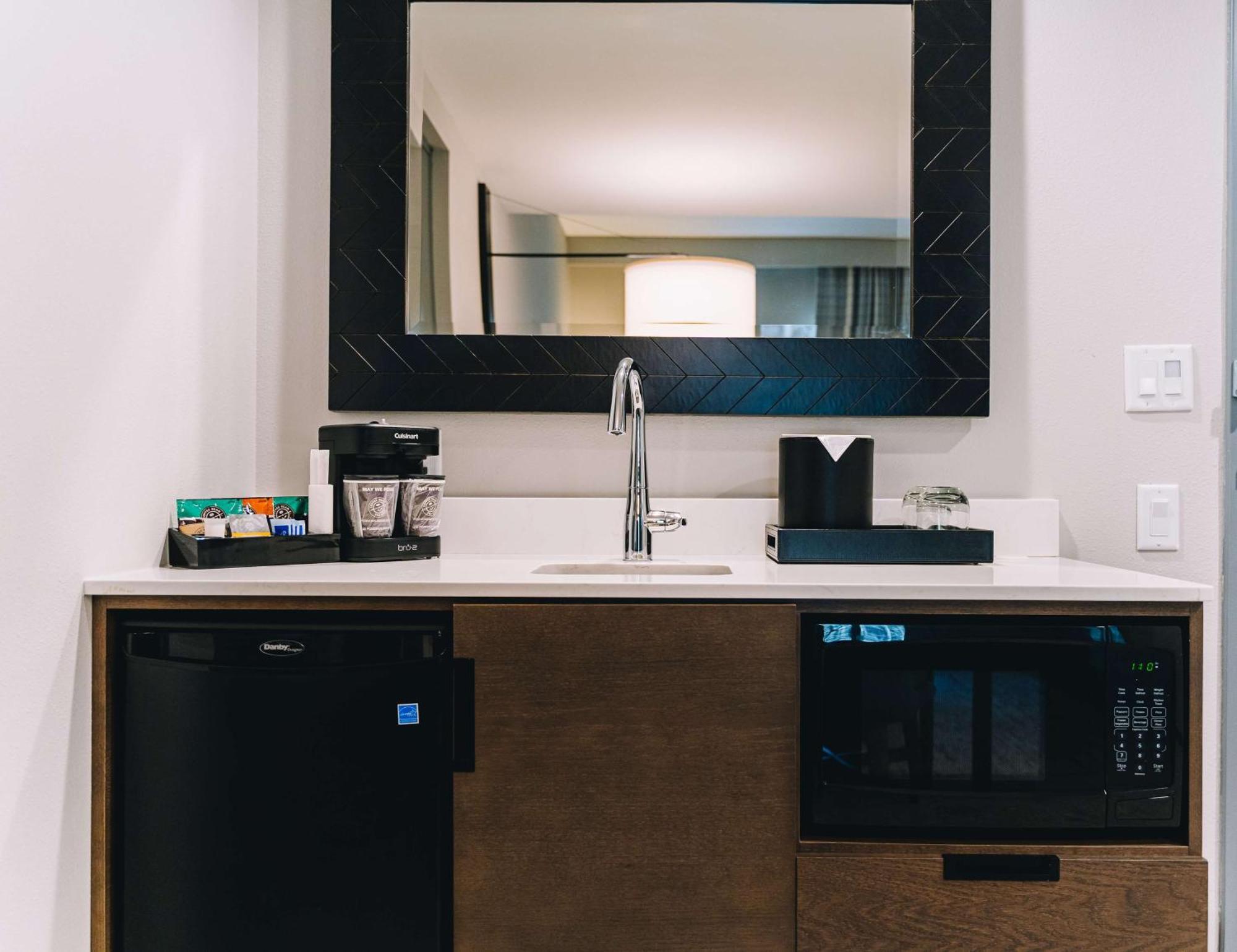 King Studio Suite