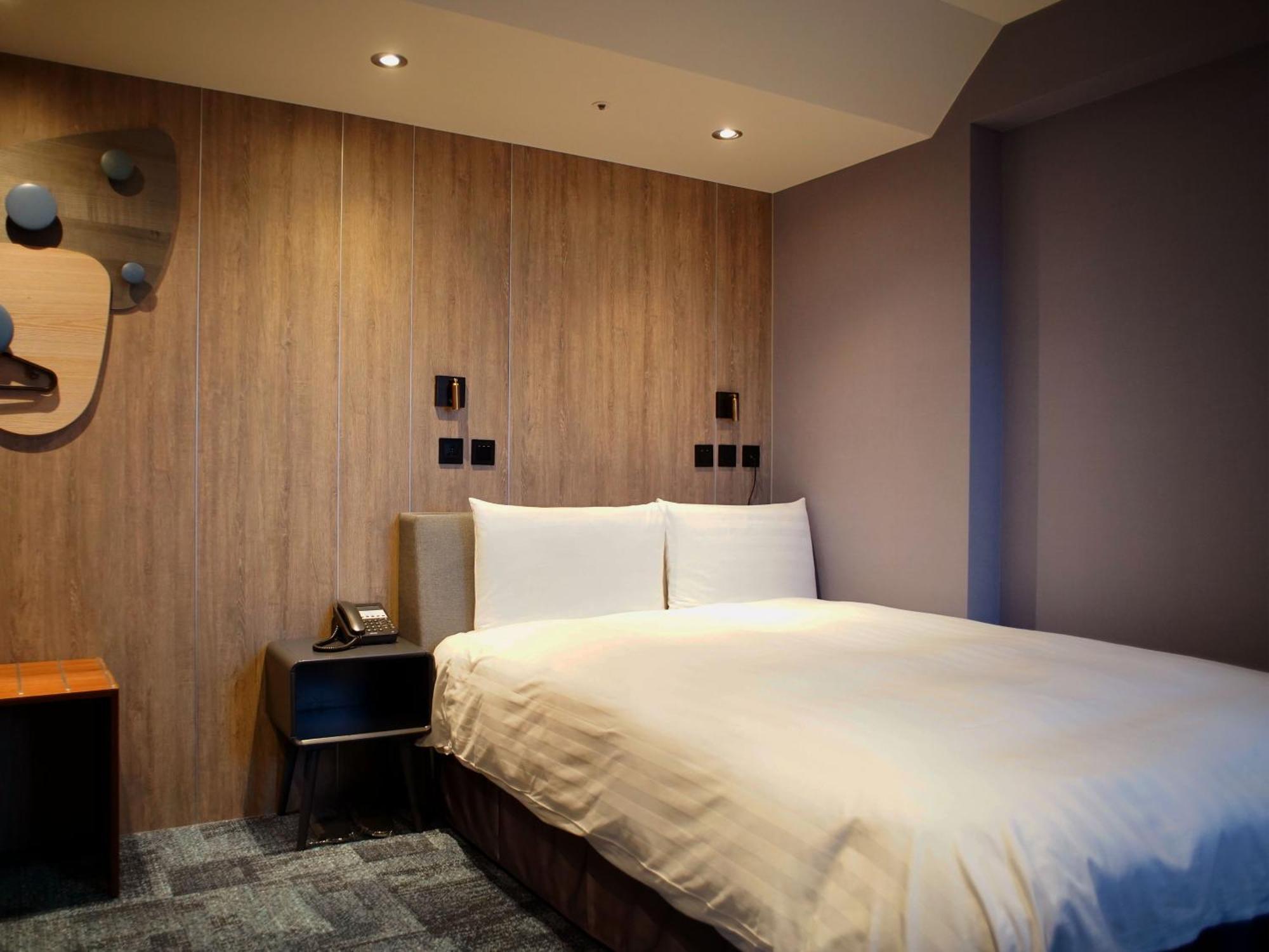 Executive Double Room with Taipei 101 View, Lounge and Coworking Space Access