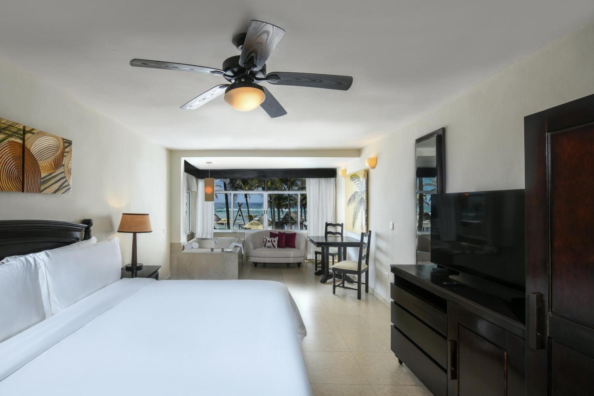 Oceanfront Junior Suites,1598394873:JPEG