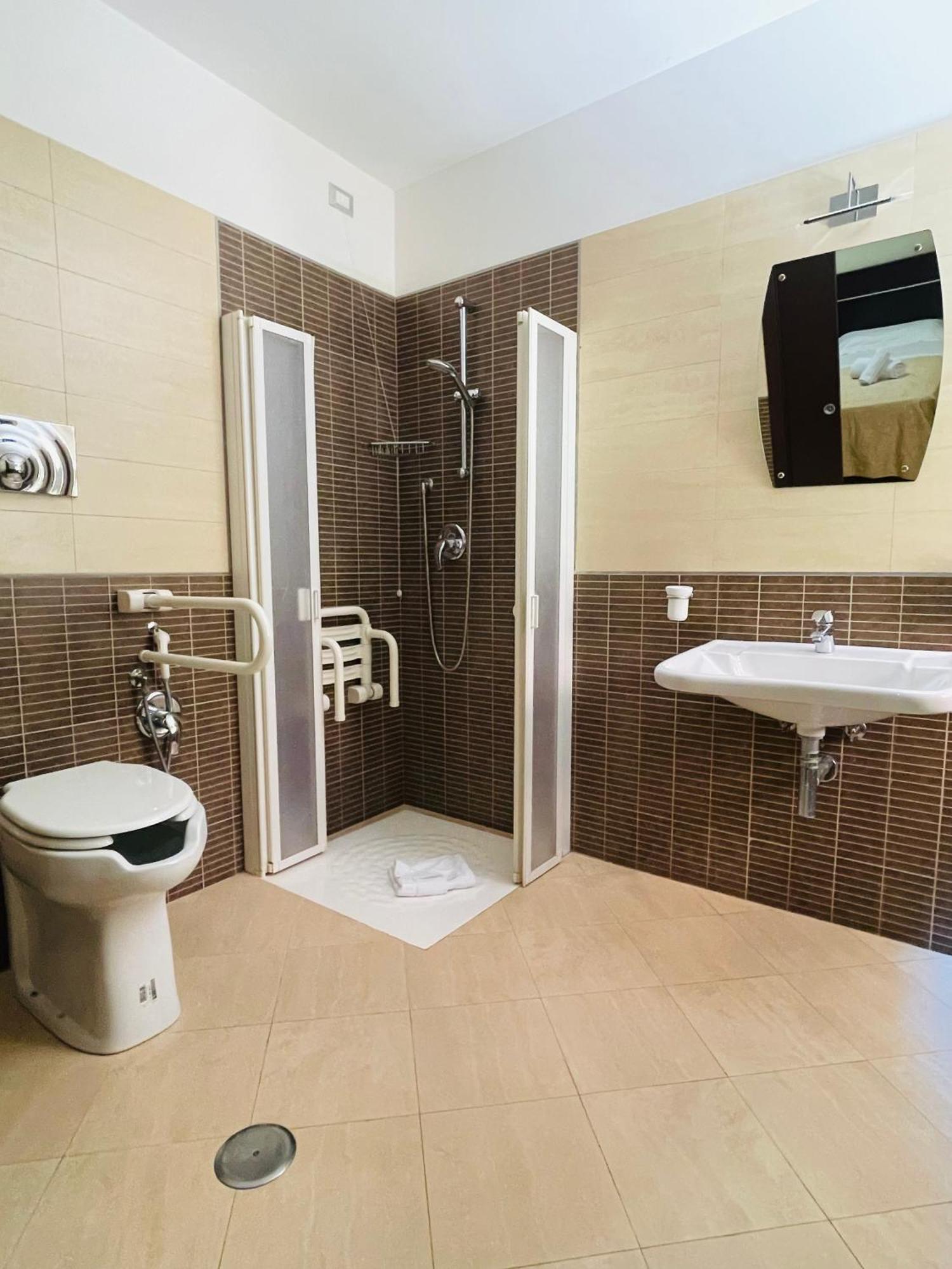 Double Room - Disability Access