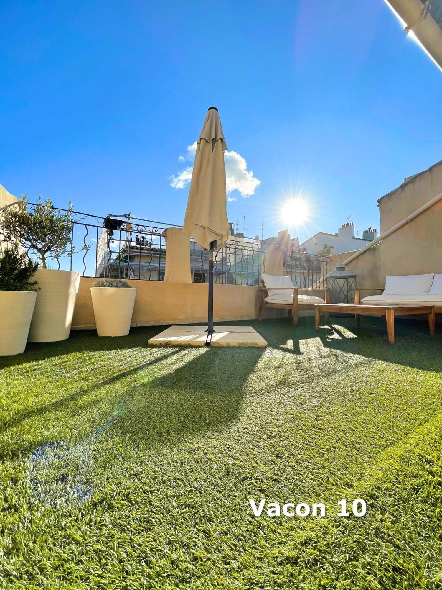 One-Bedroom Apartment with Terrace (3 Adults),1660304501:JPEG